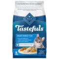Blue Buffalo Tastefuls Adult Dry Cat Food Indoor Cat Formula, Made in the USA with Natural Ingredients, Chicken & Brown Rice Recipe, 3-lb. Bag by Blue Buffalo