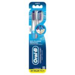 Oral-B CrossAction Deep Reach Manual Toothbrush, Soft, 2 Count by Oral-B